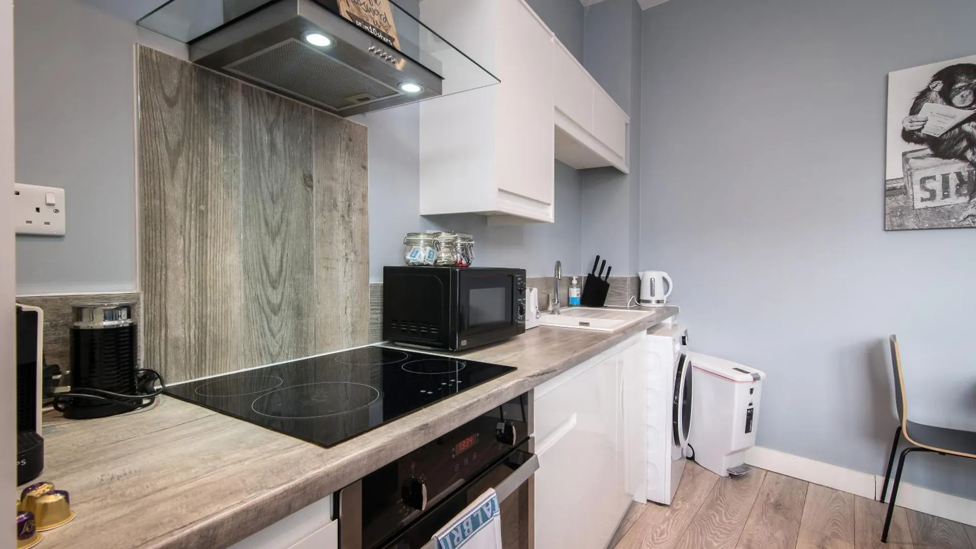 Arena Apartments - Stylish And Homely Apartments By The Ice Arena With Parking Nottingham 0*,