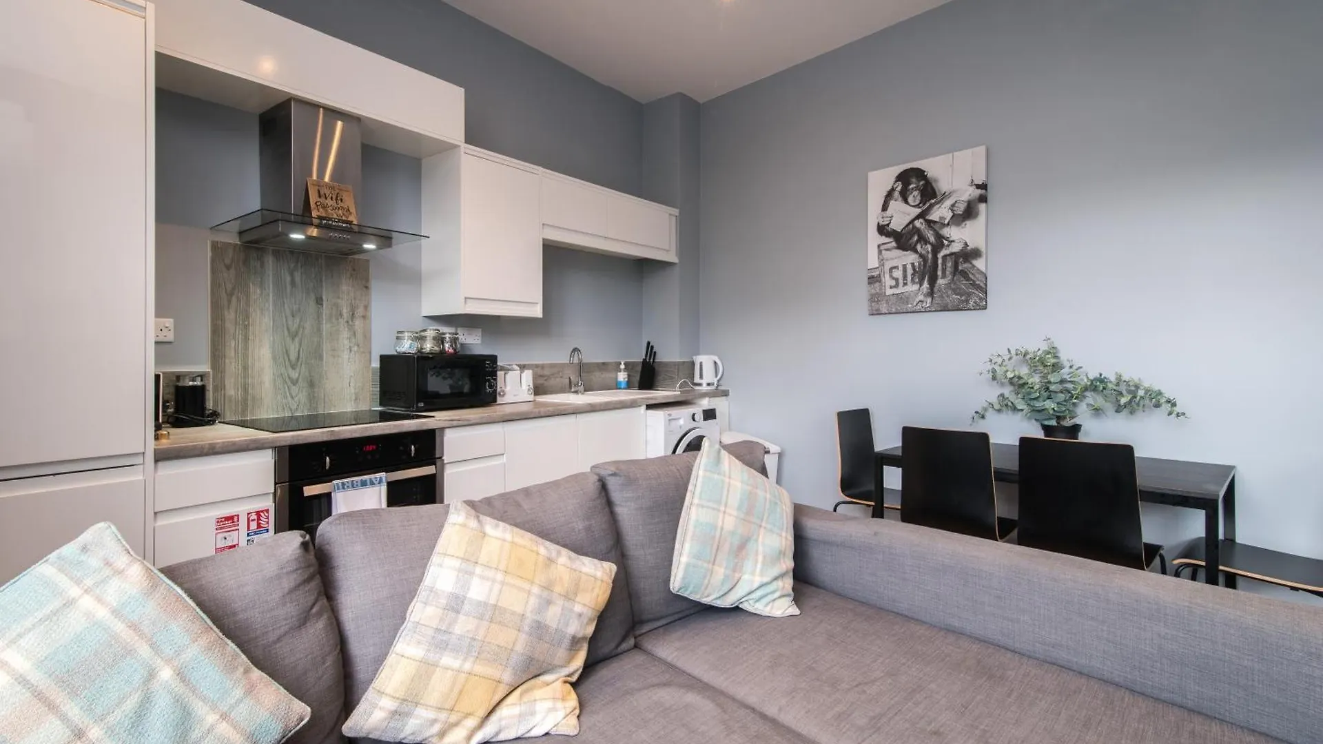Arena Apartments - Stylish And Homely Apartments By The Ice Arena With Parking Nottingham