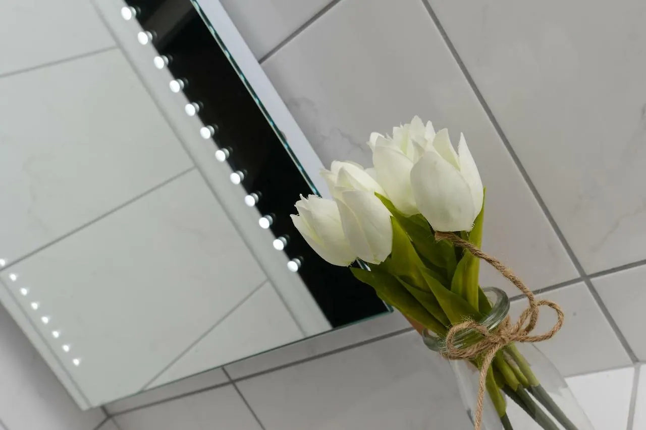 Arena Apartments - Stylish And Homely Apartments By The Ice Arena With Parking Nottingham