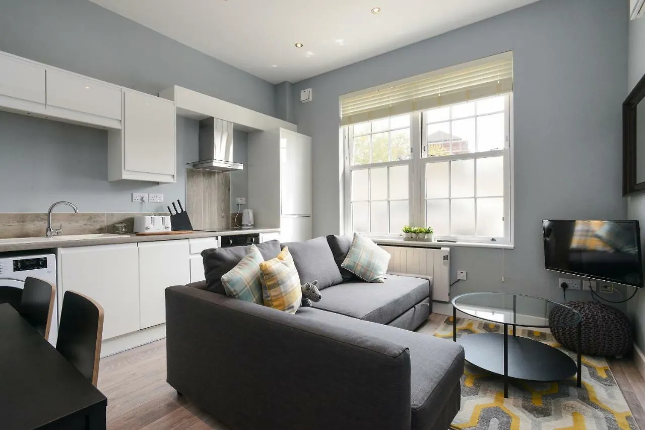 Arena Apartments - Stylish And Homely Apartments By The Ice Arena With Parking Nottingham