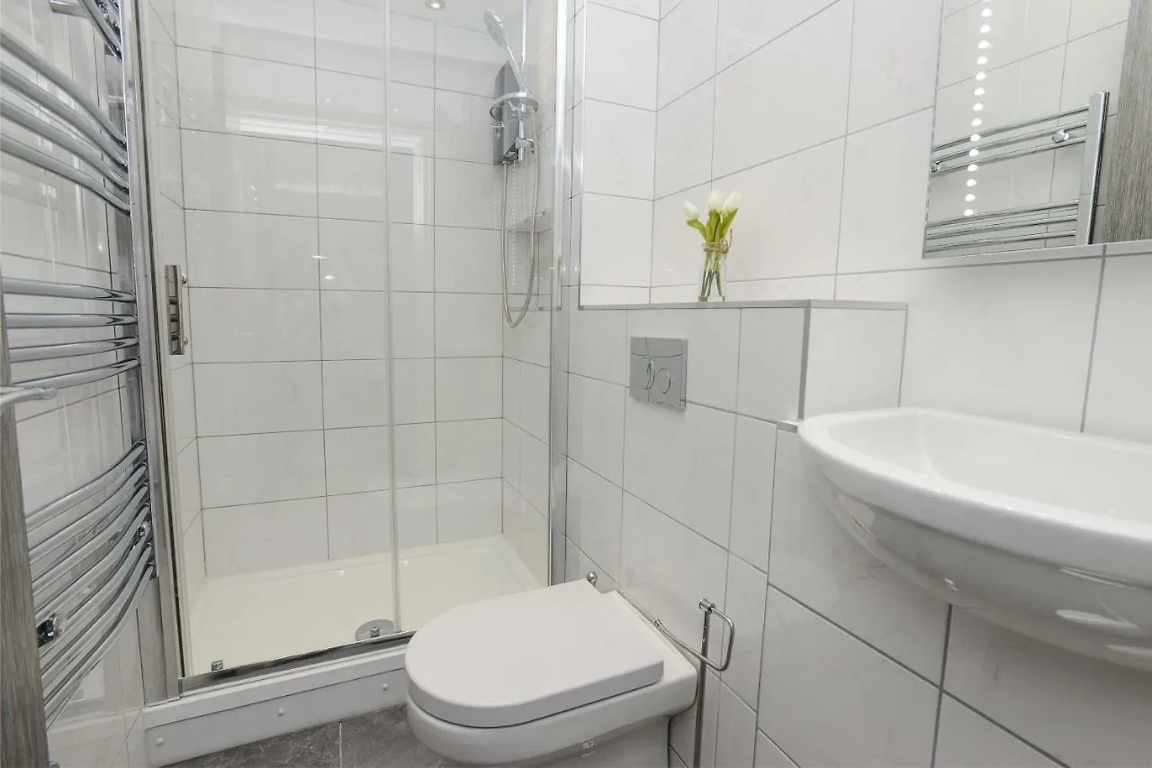 Arena Apartments - Stylish And Homely Apartments By The Ice Arena With Parking Nottingham