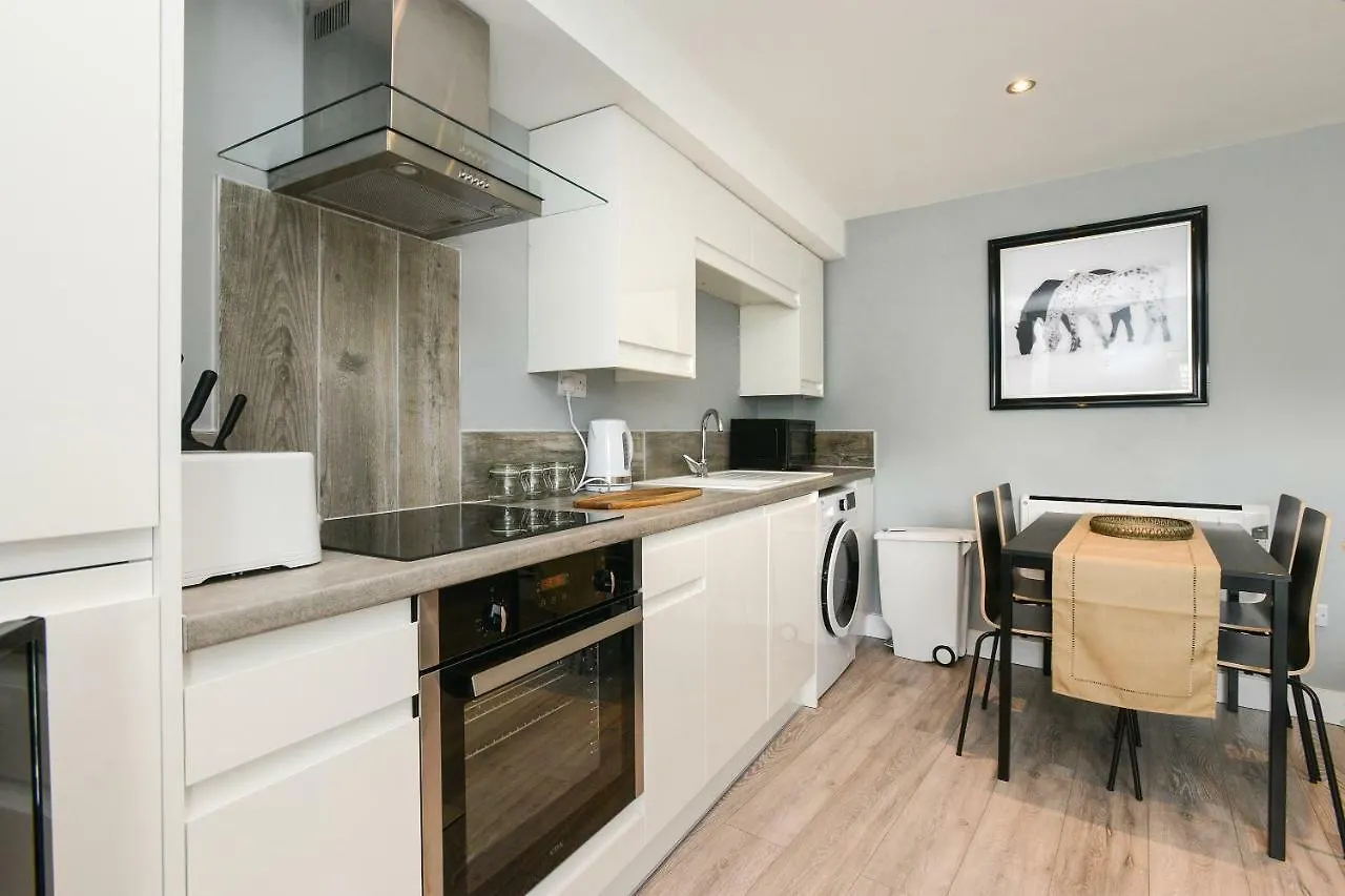 Arena Apartments - Stylish And Homely Apartments By The Ice Arena With Parking Nottingham 0*,  Velká Británie