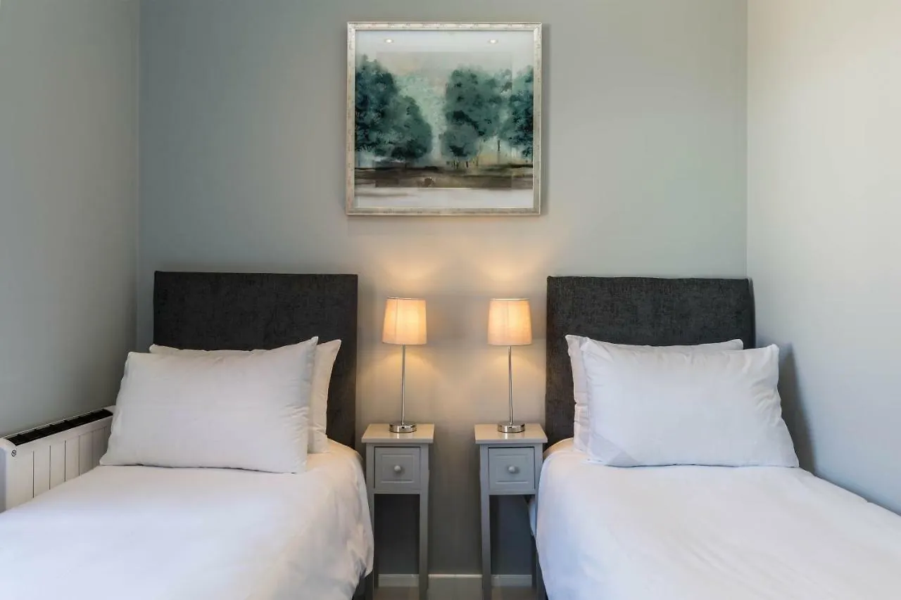 Arena Apartments - Stylish And Homely Apartments By The Ice Arena With Parking Nottingham